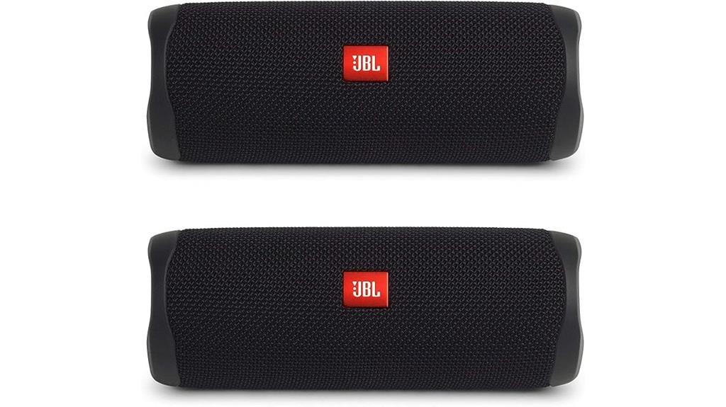 two black jbl flip 5s